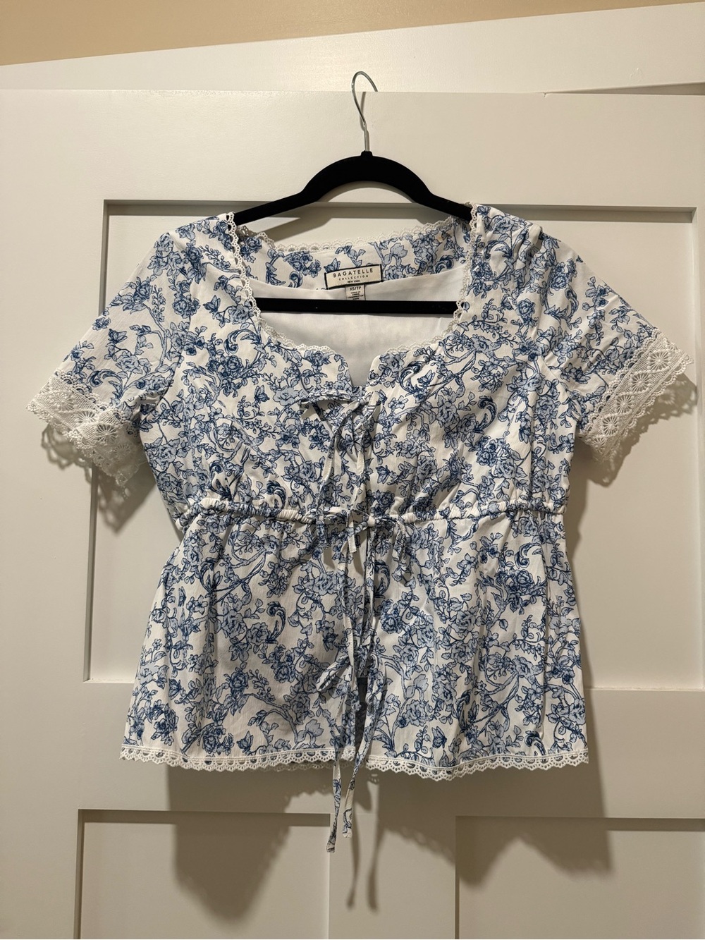 Bagatelle Collection Blue Floral Tie-Front Peasant Blouse